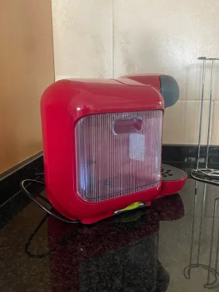 Cafetera Bosch Tassimo Roja