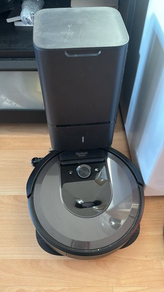 Aspirapolvere Roomba i7+ in buone condizioni