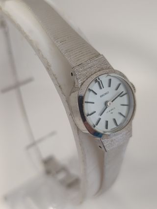 Reloj Seiko bañado en oro blanco