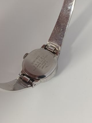 Reloj Seiko bañado en oro blanco