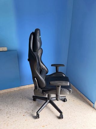 Silla Gaming Newskill Negra