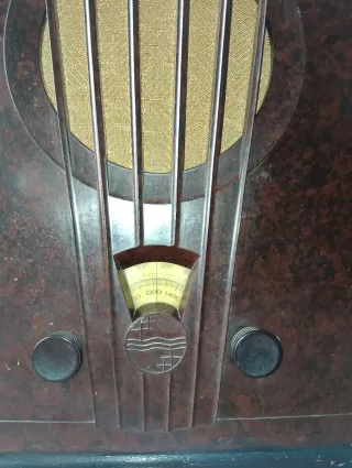 Radio Philips Capilla Marrón