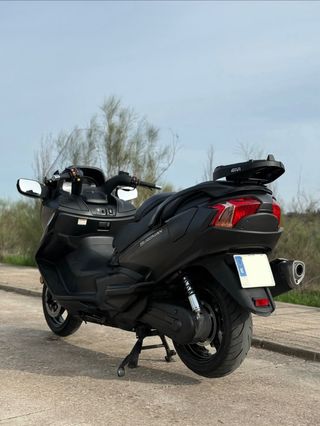 SUZUKI BURGMAN 650 Executive 27.000km