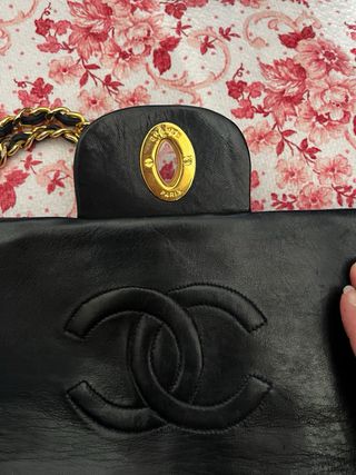 Borsa Chanel Maxi Logo Flap Nera Oro