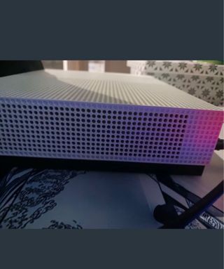 Xbox One 1TB Blanco/Morado