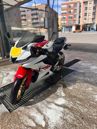 Yamaha YZF R125 Deportiva