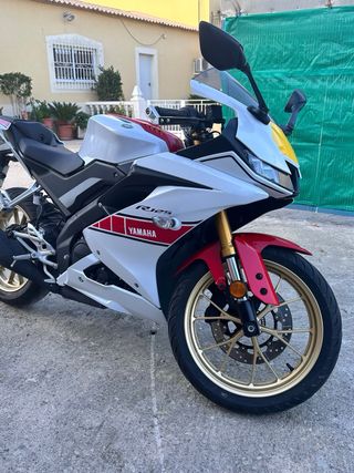 Yamaha YZF R125 Deportiva