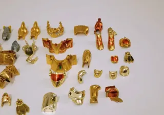 Lotto Cavalieri dello Zodiaco 2001