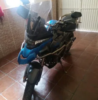 Moto Zontes T310 Adventure Negra/Azul