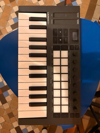 Novation Launchkey Mini 25 [MK4]