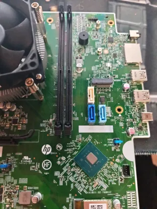 Placa base HP i5 8gen con procesador y disipador,