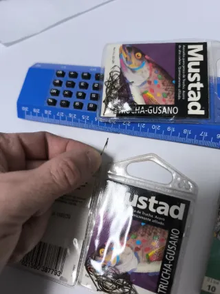 Anzuelos Mustad Trucha Gusano Carbon 1