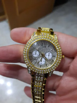 Reloj y Accesorios Dorados