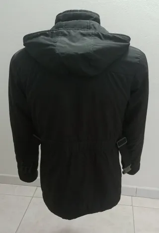 Casaco Prada com capuz