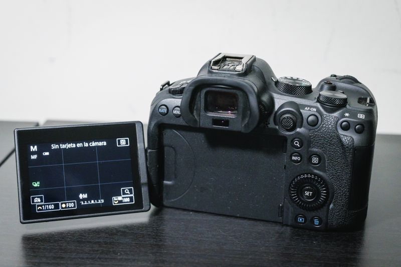 Canon EOS R6 Mark II Cámara afbeelding 5