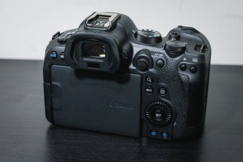 Canon EOS R6 Mark II Cámara afbeelding 4