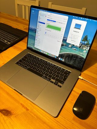 MacBook Pro 16 2019 - Poco uso