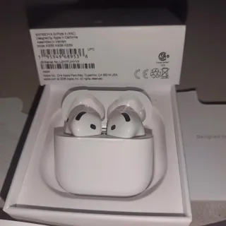 Apple AirPods 4 ANC