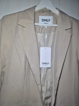 Americana ONLY Talla M Beige