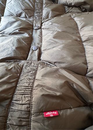 Abrigo Levi's de pluma verde olivo Talla S