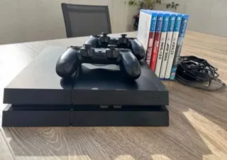 Consola PS4 Negra + 2 Mandos y Juegos