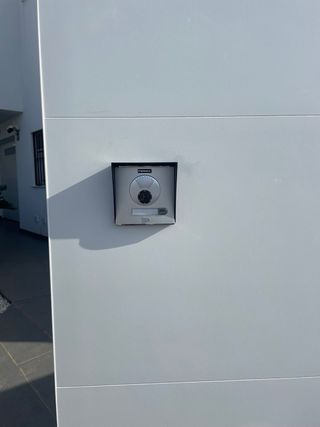 Visera gris portero Fermax