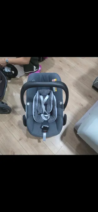 Carrito Maxi-Cosi completo (silla + capazo
