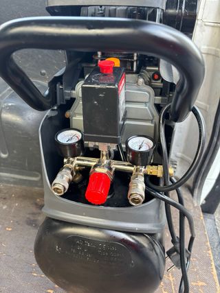 Compresor Cevik Pro 2.5 HP - 24 Litros