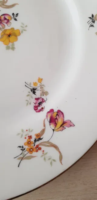 Plato antiguo Limoges floral