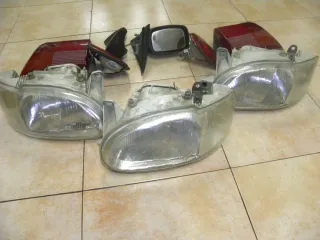 Faros y Pilotos Ford Escort