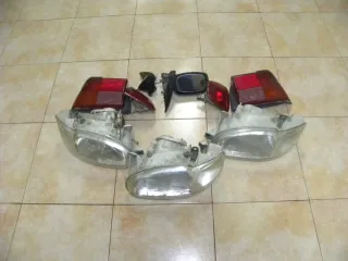 Faros y Pilotos Ford Escort