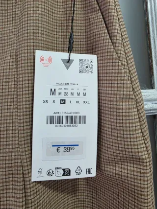 Falda Zara Midi Nueva CON ETIQUETA