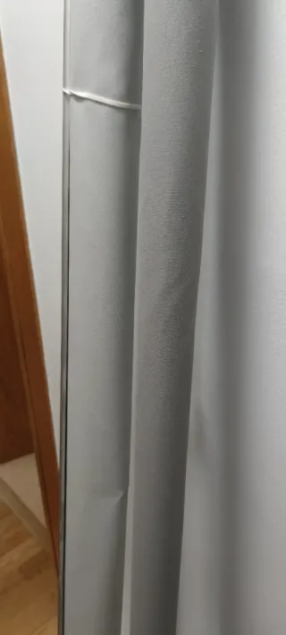 Estores enrollables grises