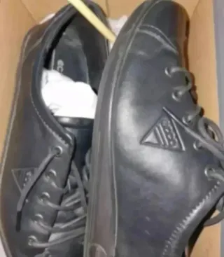 Zapatos O Zapatillas