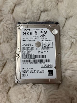 HGST Travelstar 1TB HDD per PS4
