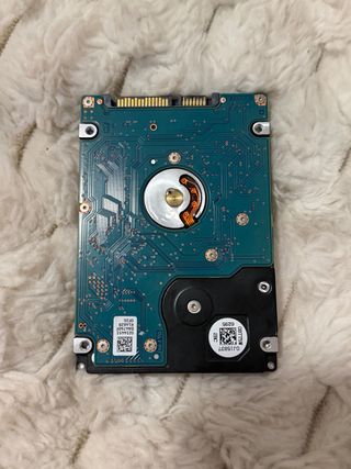 HGST Travelstar 1TB HDD per PS4