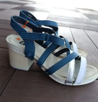 Sandalias ART mujer azul y plata