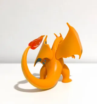 Figura Charizard Pokémon 9cm