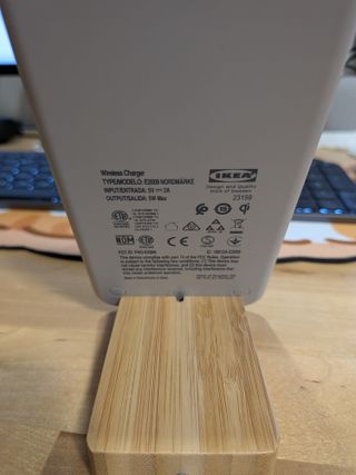 Cargador Inalámbrico Tela y Bambú NORDMÄRKE