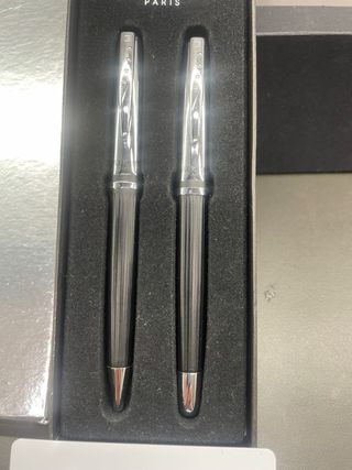 Elegante astuccio con due penne Balmain Paris