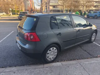 Volkswagen Golf 2004