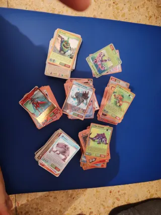 Lote cartas Invizimals más de 500 cartas.