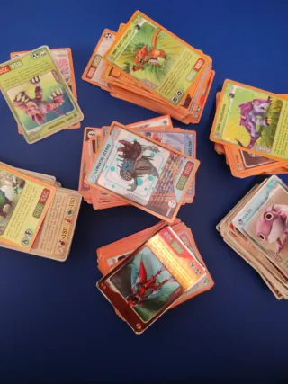 Lote cartas Invizimals más de 500 cartas.