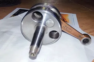 Cigüeñal DERBI tt8 c6 nuevo