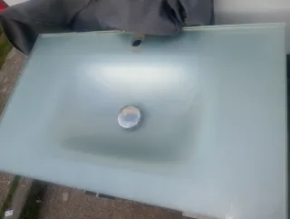 Mueble de baño madera y cristal