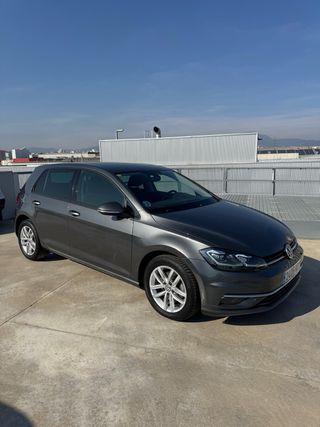VW Golf Advance 1.6TDi 115cv automatico