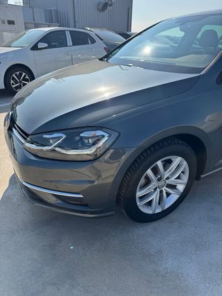 VW Golf Advance 1.6TDi 115cv automatico