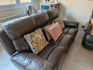 Sofá semipiel marrón