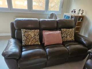 Sofá semipiel marrón