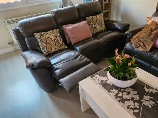 Sofá semipiel marrón